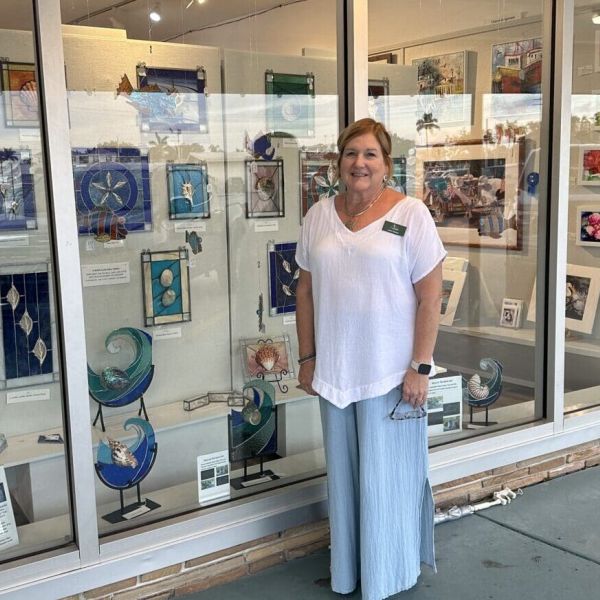 Featured artist combines nature, stained glass