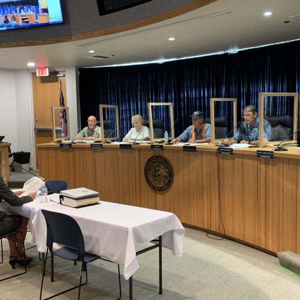 Holmes Beach leaders start 2021-22 budget talks