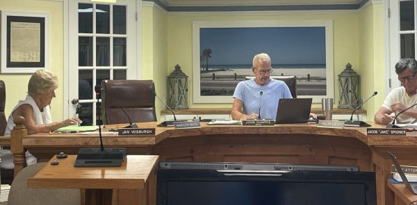 Expert to review &lsquo;big red flag&rsquo; in zoning irregularities