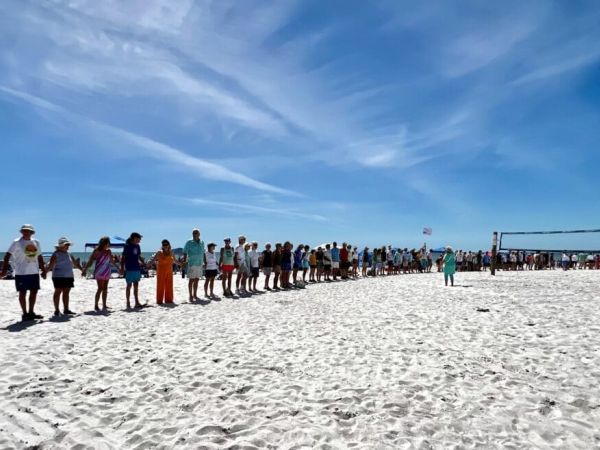 Locals join hands to fight big government