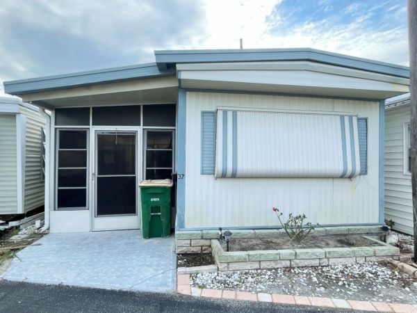 Pines Trailer Park residents remain in dark about park