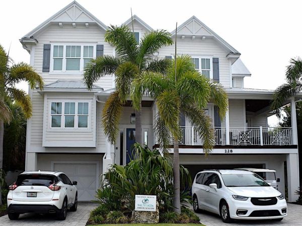 Vacation rental bills reach final votes