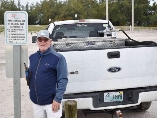 Tour boat refueling operations debated