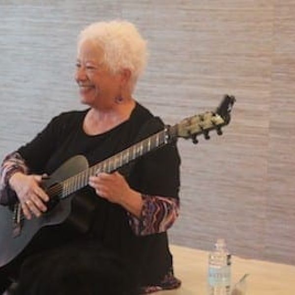 Janis Ian charms the Island