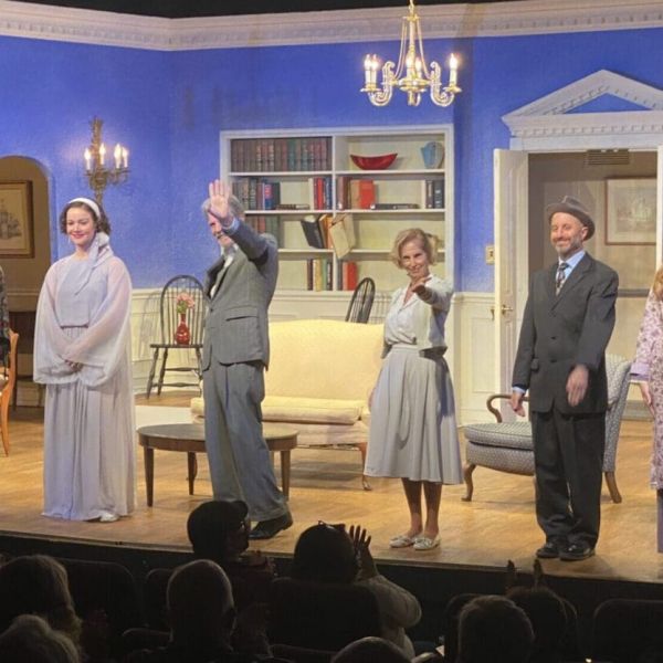 Island Players don&rsquo;t disappoint with &ldquo;Blithe Spirit&rdquo;