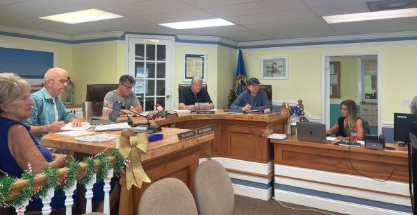 Mayor: Don&rsquo;t break up the team