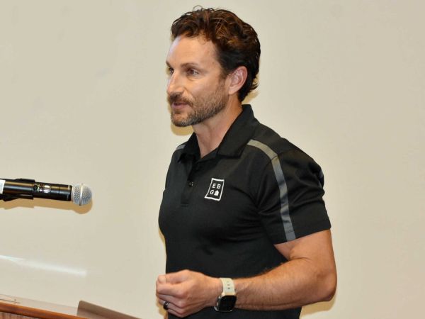 Contract signed for Pine Avenue sidewalks