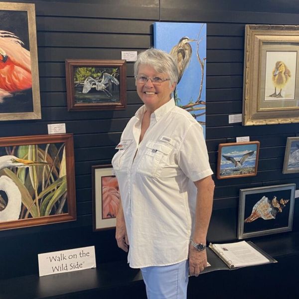Island Gallery West&rsquo;s new featured artist inspired by wildlife