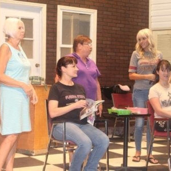 All-ladies cast performs &lsquo;Steel Magnolias&rsquo;