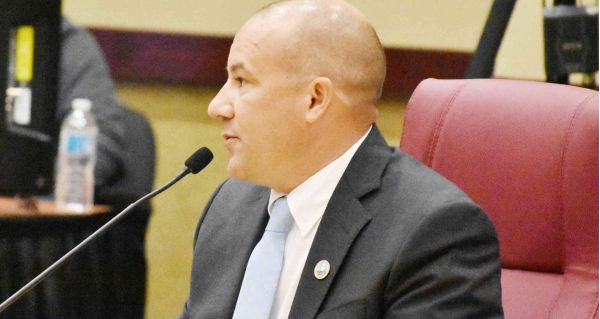 Holmes Beach mayor declines Van Ostenbridge's meeting request