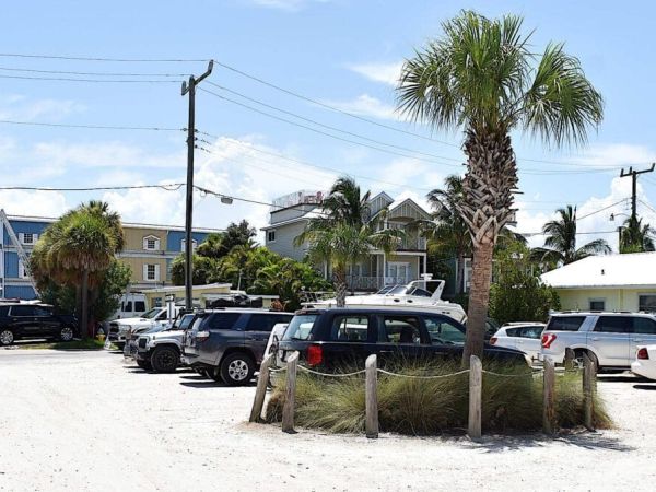 Bradenton Beach&rsquo;s paid parking efforts continue