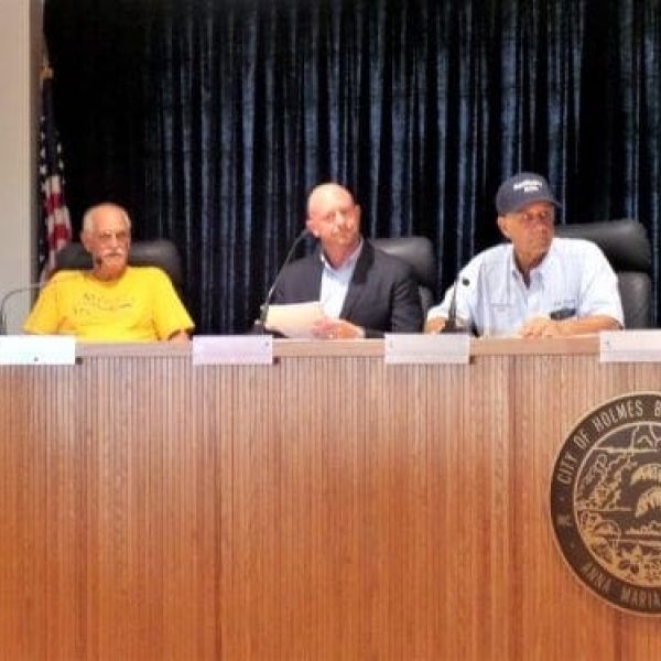 Holmes Beach commission candidates