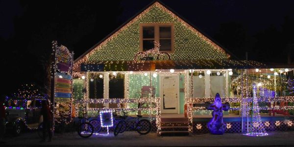 Bright Holiday Lights contest winners celebrated