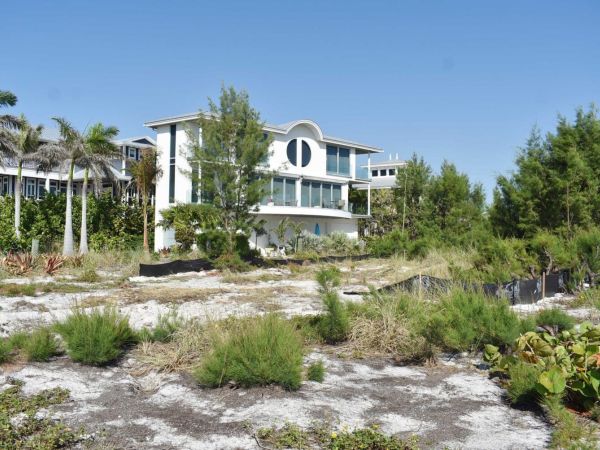 Planning board reviews 105 Elm right of way permit