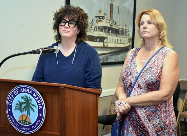 Craft fair prompts CBD sales discussion