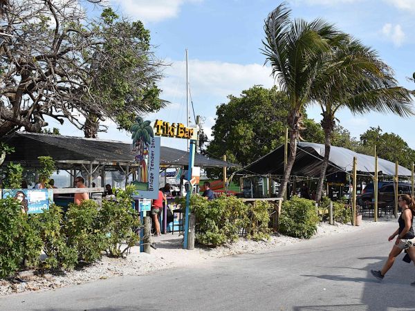 Expanded outdoor seating extended, live music allowed