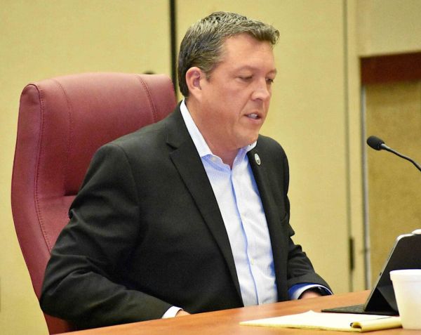 Kruse discloses affair, seeks Coryea&rsquo;s termination