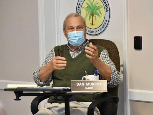 Search continues for sunken trawler&rsquo;s oil storage tank