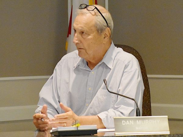 City disputes water contamination news report