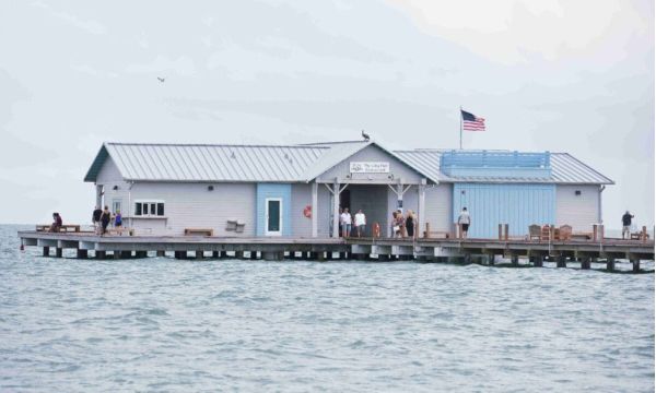 Top two City Pier grill and bait shop bidders to be named