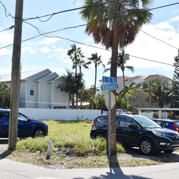 Bradenton Beach commission nixes rezoning efforts