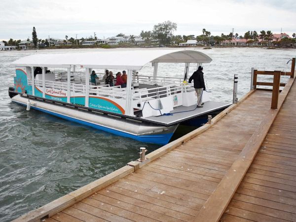 City commission narrows ferry landing options