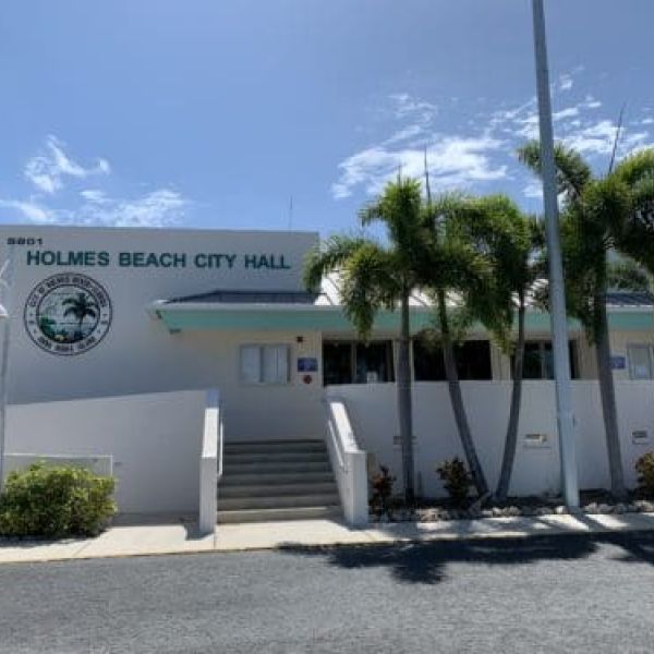 Commission and mayoral seats up for grabs