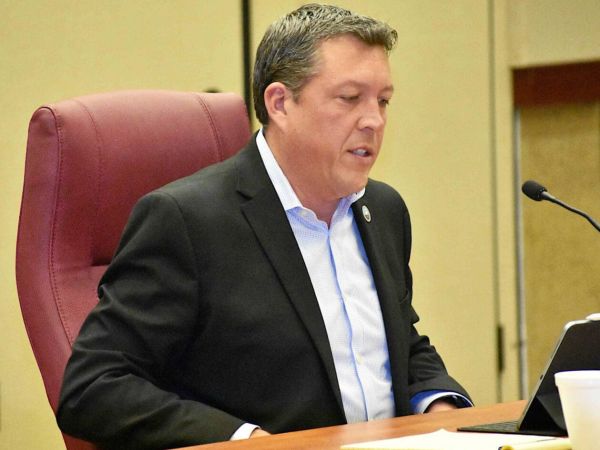 Kruse discloses affair, seeks Coryea&rsquo;s termination