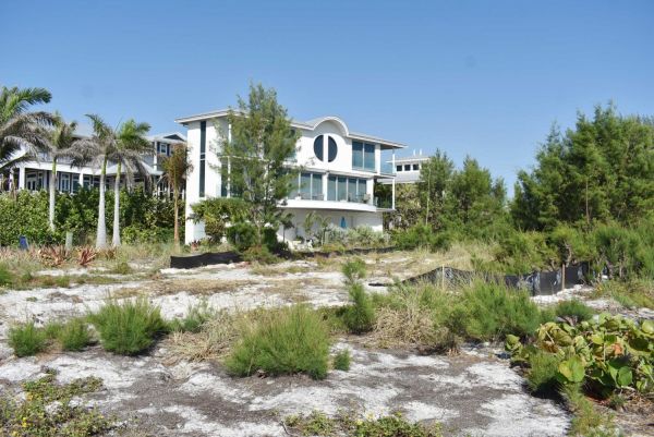 Planning board reviews 105 Elm right of way permit