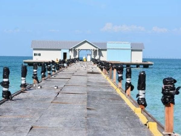 Pier lease bids to be discussed at special meeting