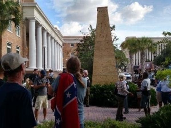 Confederate Memorial protest