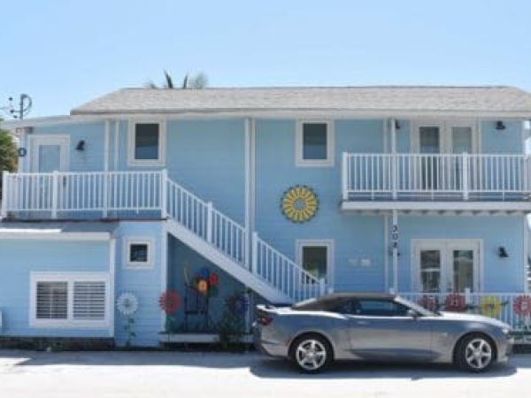 Short-term vacation rentals reopen for holiday weekend