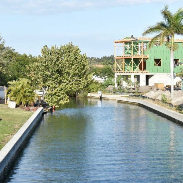 Hunters Point construction continues despite dock challenge