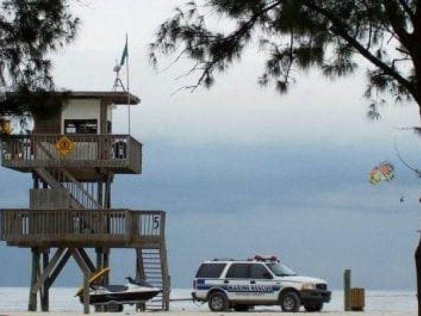 LifeLines: Swim zone