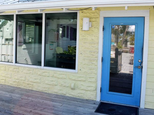 Pine Avenue liquor store decision delayed