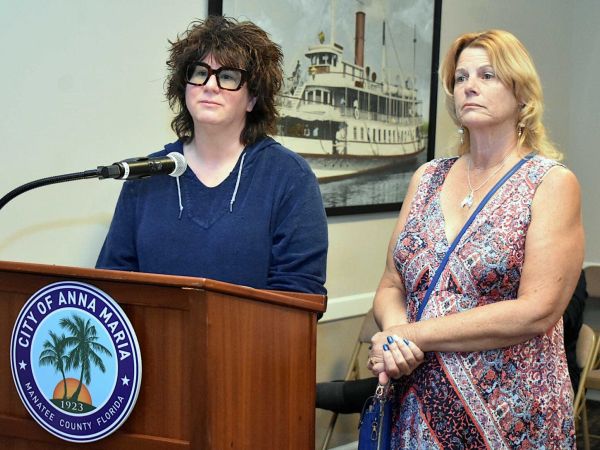 Craft fair prompts CBD sales discussion