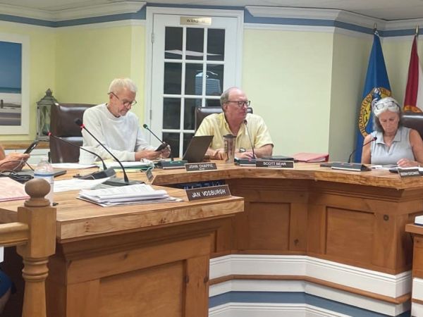 City defends attorney, invoices