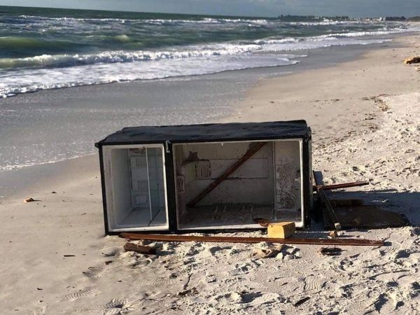 Trawler&rsquo;s oil tank found, fuel tank possibly missing