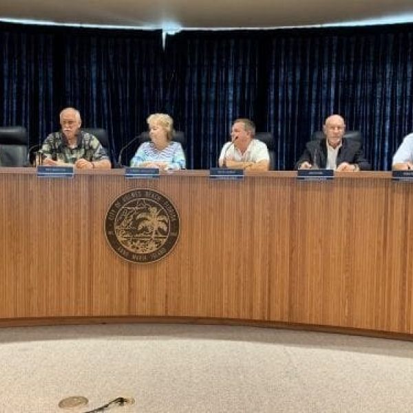 Holmes Beach swearing in commission