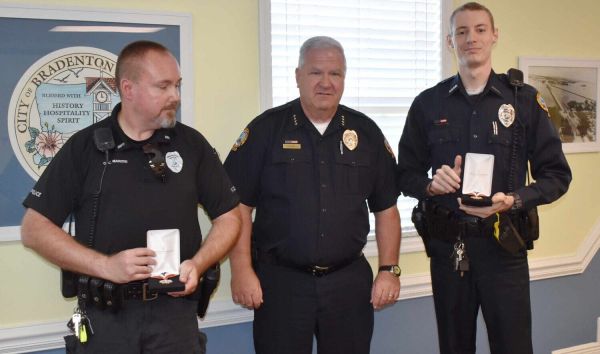 Bradenton Beach police officers receive medals