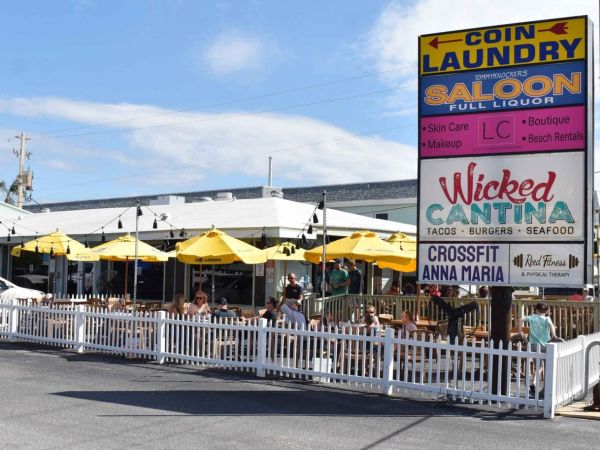 Outdoor dining expansion requires further clarification