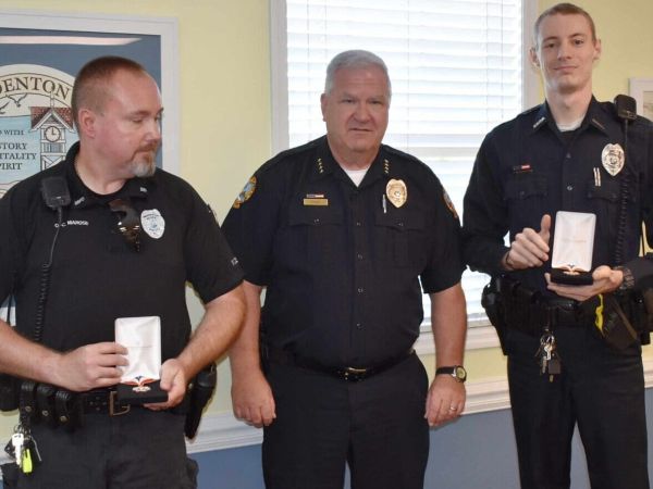 Bradenton Beach police officers receive medals