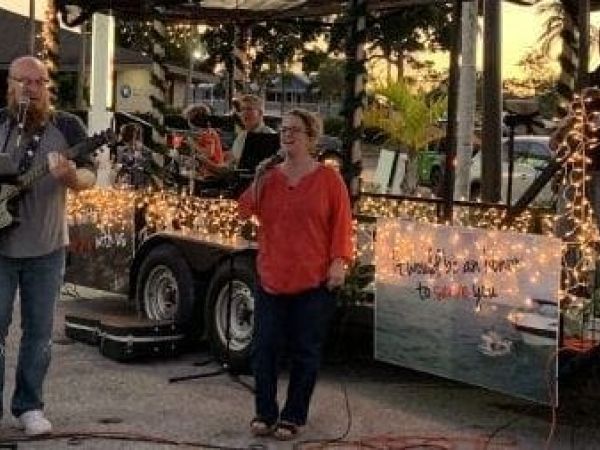 chamber tree lighting music