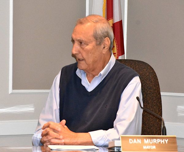 Mayor proposes negotiation, not war, with state legislators