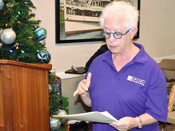 City addressing Pine Avenue streetlight complaint