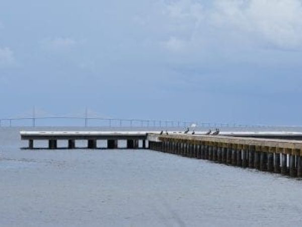 Pier lease talks gain momentum