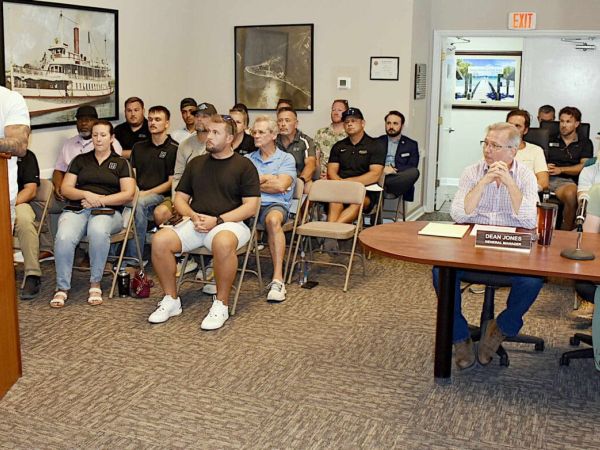 Builders call for contracted building official&rsquo;s dismissal