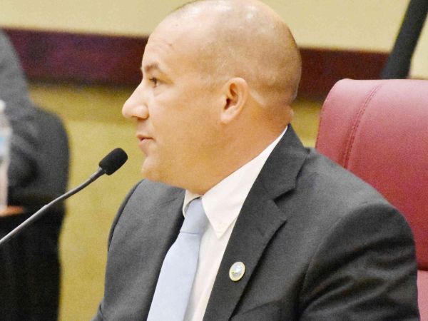 Holmes Beach mayor declines Van Ostenbridge's meeting request