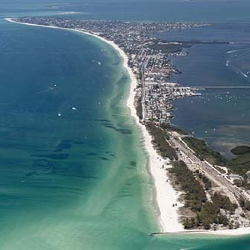 Island beaches &lsquo;closed&rsquo; but still accessible