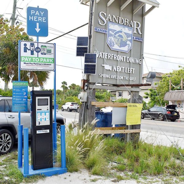 Planning board recommends paid parking approval